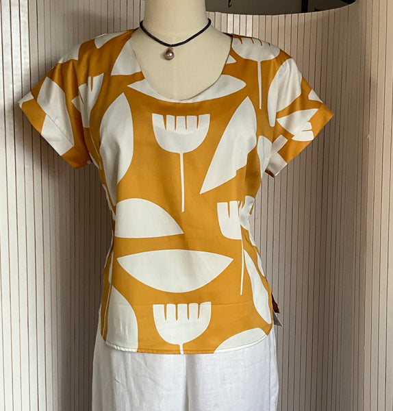 Sunshine yellow abstract floral top. Easy to wear organic cotton sateen.